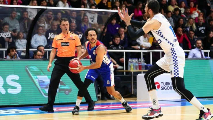 Anadolu Efes lig sonuncusu Büyükçekmece’ye kaybetti