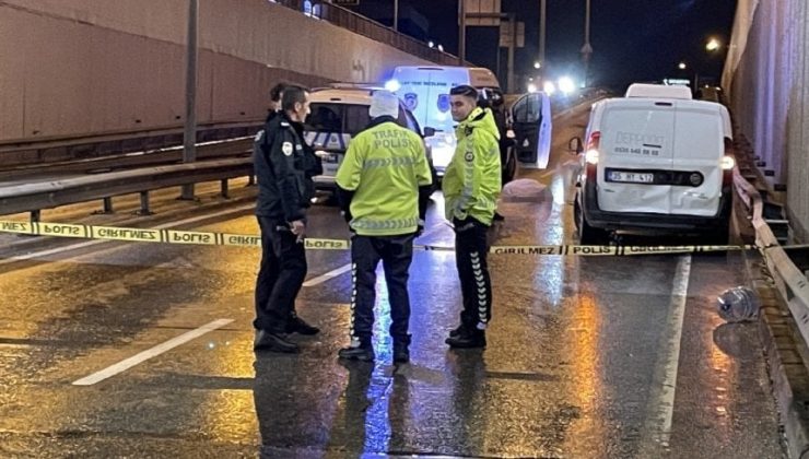 Aracına yakıt desteği yaparken araba çarpan şoför öldü