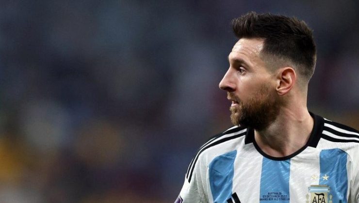 Arjantinli yıldız futbolcu Messi, mesleğinin 1000. maçına çıktı
