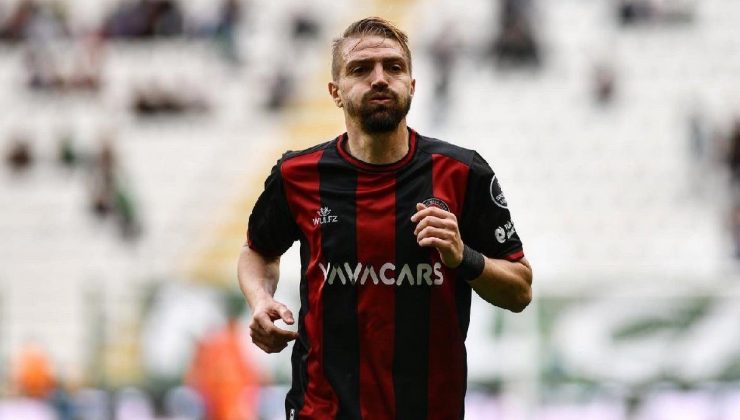 Caner Erkin ile yollar ayrıldı