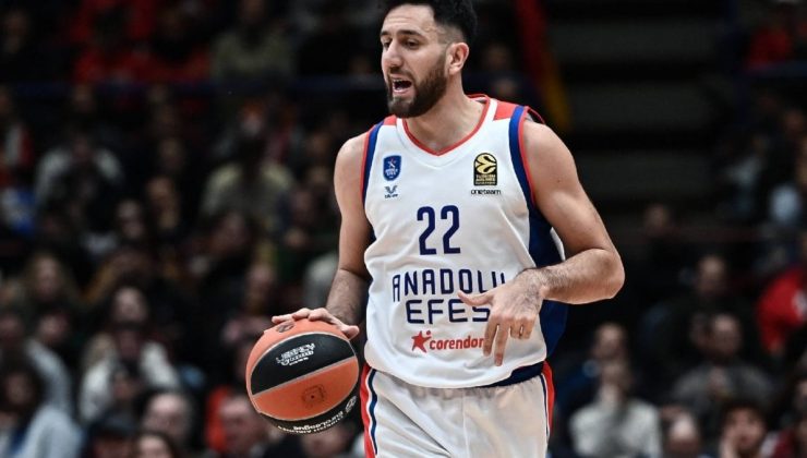 Formdaki Anadolu Efes, Baskonia’yı konuk edecek