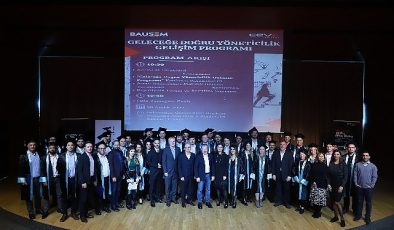 Geleceğe Doğru Yöneticilik Gelişim Sertifika Programı İlk Mezunlarını Verdi