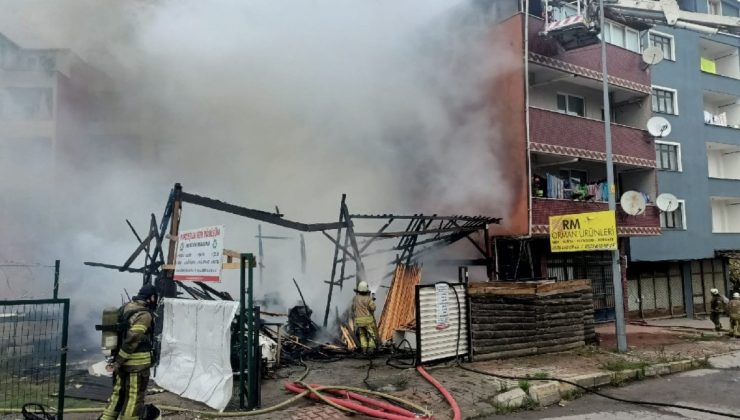 İstanbul’da geri dönüşüm tesisinde yangın