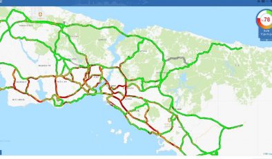 İstanbul’da trafik felç! Yoğunluk haritası bordoya döndü
