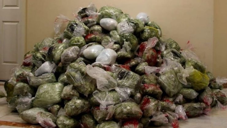 Kamyona yüzlerce kilo uyuşturucu yüklemişler