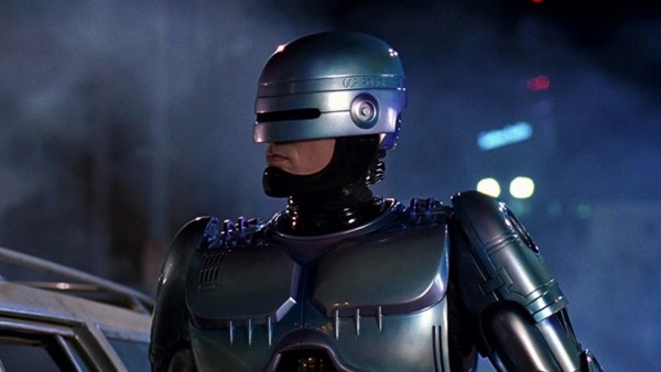 Robocop gerçek oldu: Polislerin silahlı robot kullanımına yeşil ışık yakıldı