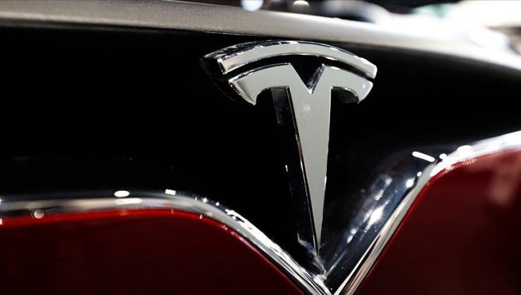 Tesla, 400 binden fazla arabasını geri çağırdı