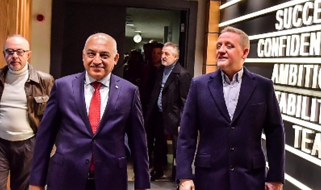 TFF Başkanı Büyükekşi'den İstanbul Başakşehir Futbol Kulübü'ne Ziyaret