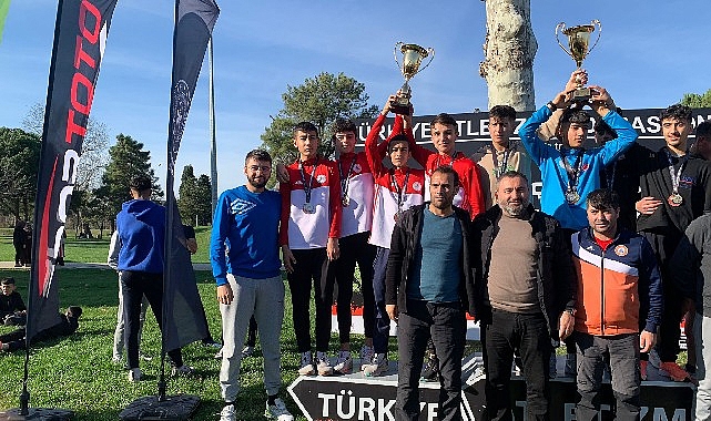 Yıldız Erkek Atletizm Takımımız Türkiye İkincisi Oldu