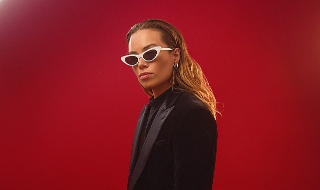 “Tek kişilik müzik grubu" Tash Sultana “PSM Loves Summer by %100 Müzik" Kapsamında 23 Haziran'da Zorlu PSM'de!