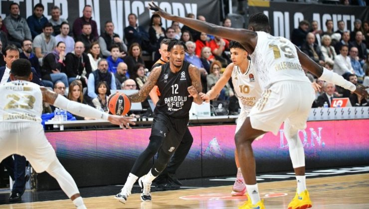 Anadolu Efes, ASVEL’i deplasmanda yendi