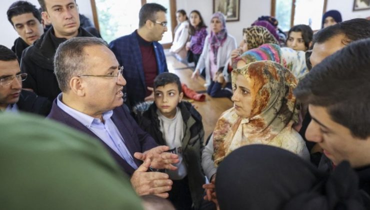 Bozdağ’dan depremzedelere: Konutlarınız yapılacak, eşyalarınız da verilecek