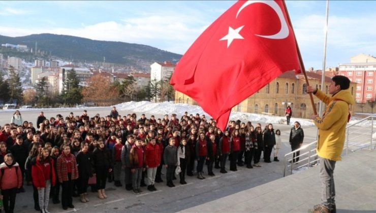 Öğrenciler ders başı yaptı