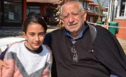 Sarsıntıdan kaçtı, sığındığı villa yandı: ‘Ağlaya ağlaya gözümden oldum’