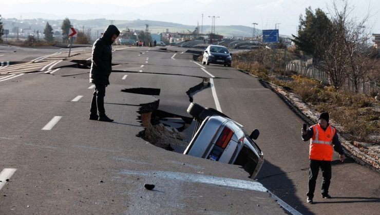 Soylu ‘yol kuralları geciktirdi’ demişti, Karaismailoğlu ‘ulaşım kesintisiz sağlandı’ dedi