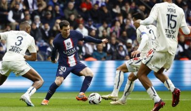 Yedi gollü maçta PSG uzatmada galip
