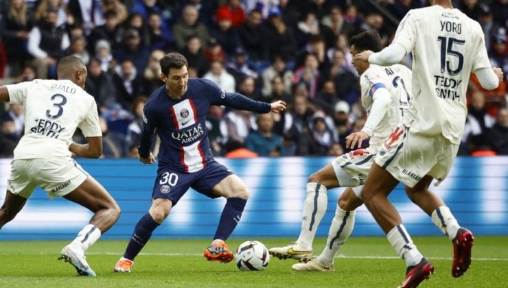 Yedi gollü maçta PSG uzatmada galip