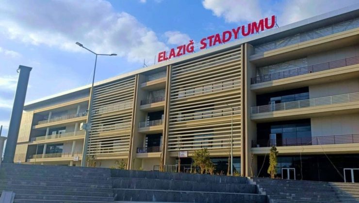 49 yıllık stadyumdan Atatürk ismi silindi