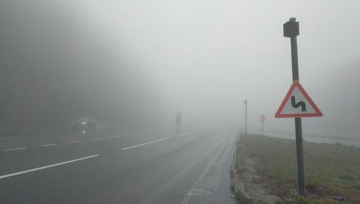 Ağır sis, ulaşımı etkiledi