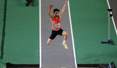 Batuhan Çakır, üç adım atlamada finale kaldı