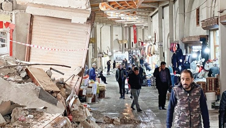 ‘Devlet enkazımızı kaldırsın biz ekmeğimizi kazanırız’