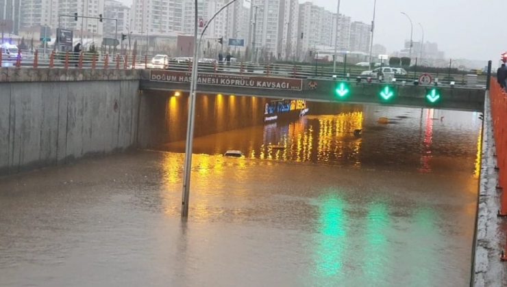 Diyarbakır’da kuvvetli yağış: 80 mesken ve iş yerini su bastı