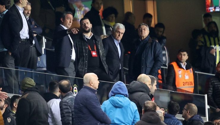 Fenerbahçe tribünlerinden Ali Koç’a tepki!