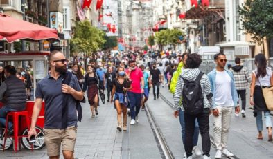 İstanbul’da kaygı sarsıntısı: Yeme içme kesimi ile turizmde büyük düşüş