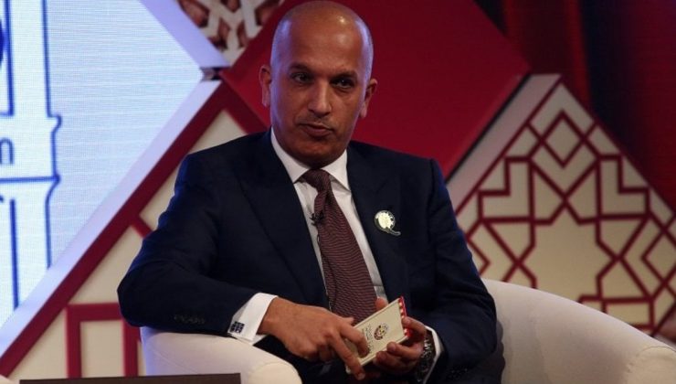 Katar eski Maliye Bakanı yolsuzluk suçlamasıyla hakim karşısında