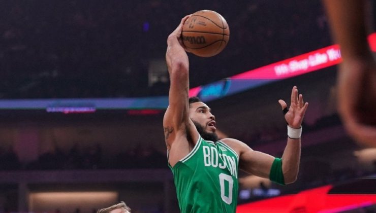 NBA’de Tatum galibiyete taşıdı
