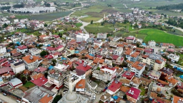 Yayladağı ilçesi nüfusu kadar depremzede ağırlıyor