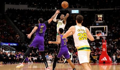 Alperen Şengün, Lakers’a karşı double-double yaptı fakat yetmedi