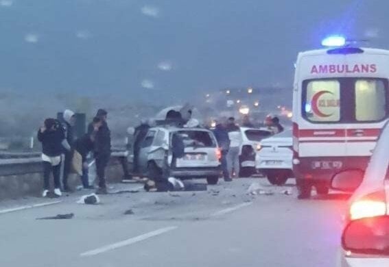 Ankara’da 10 araç birbirine girdi: 1 meyyit