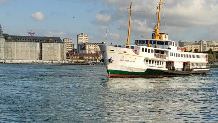 Boğaz’da bir dakikalık düdük hareketi