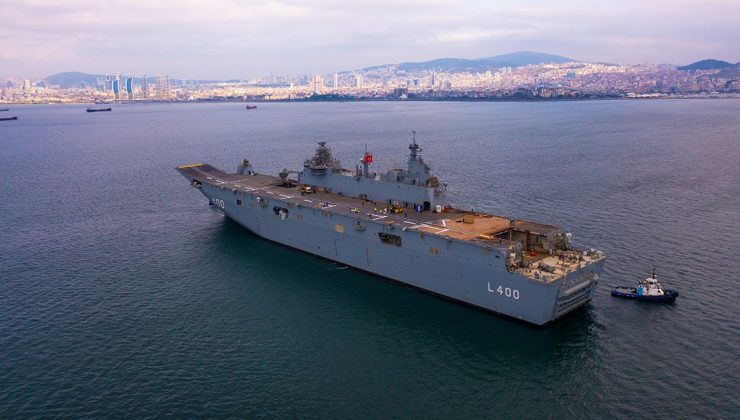 Dünyanın birinci SİHA gemisi TCG Anadolu, TSK’ya teslim edildi