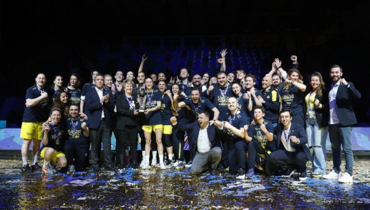 FIBA Bayanlar Avrupa Ligi şampiyonu Fenerbahçe, kupasını aldı