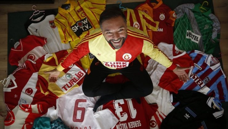 Galatasaray taraftarının, vakit seyahatine çıkartan forma koleksiyonu