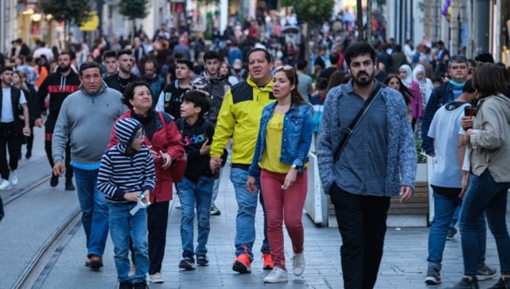 İktidar ülkeyi krize soktu, boş vaatlerle oy istiyor