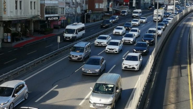 İstanbul’da haftanın birinci iş gününde trafik yoğunluğu
