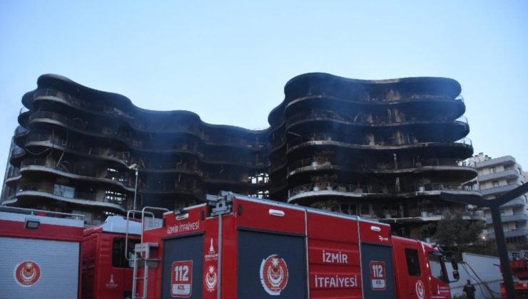 İzmir’de lüks sitedeki yangının büyüklüğü gün ağarınca ortaya çıktı 