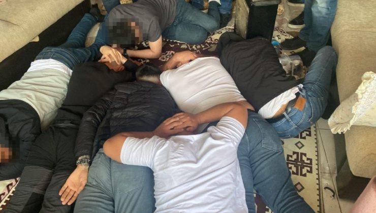 Kıraathaneyi basan şüpheliler bu türlü yakalandı