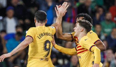 La Liga’da önder Barcelona, Elche’yi deplasmanda 4-0 yendi