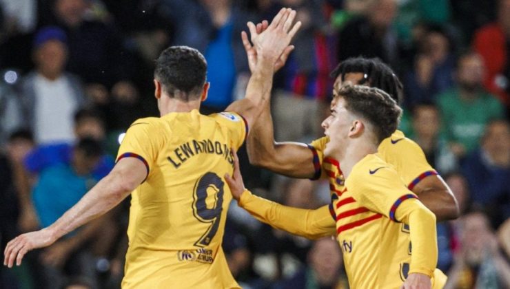 La Liga’da önder Barcelona, Elche’yi deplasmanda 4-0 yendi