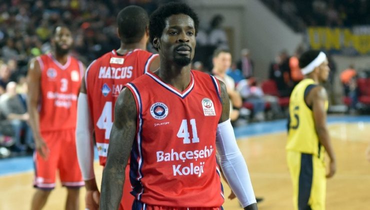 Merkezefendi’den Manny Harris desteği