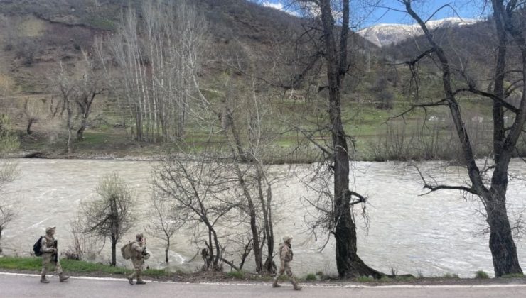 Munzur Çayı’nda kaybolan 3 genci arama çalışmaları devam ediyor