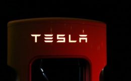 Tesla ABD fiyatlarında bu yıl üçüncü indirime gitti