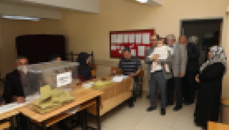 AKP okur muharrir olmayan kişiyi sandıkta görevlendirmiş