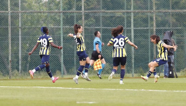 Bayanlar Futbol Muhteşem Ligi’nde birinci finalist Fenerbahçe
