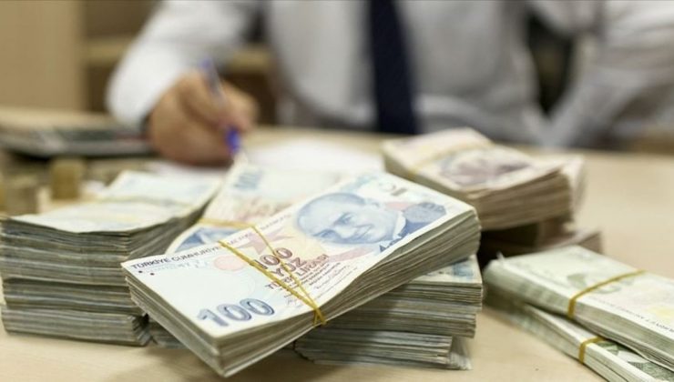 Bütçe nisanda 132,5 milyar TL açık verdi