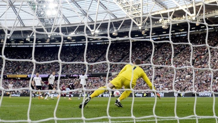 David De Gea’nın yanılgısı, Manchester United taraftarını çıldırttı